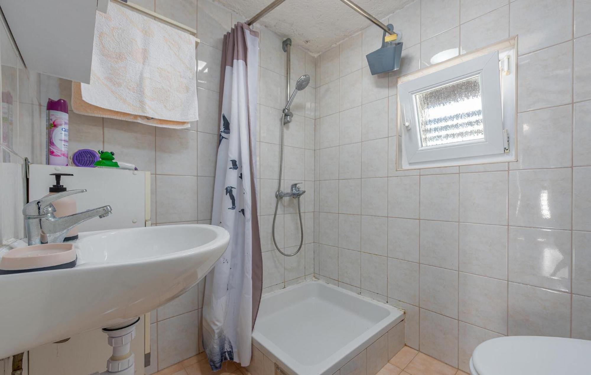 Nice Apartment In Potocnica With House Sea View Borovići 외부 사진